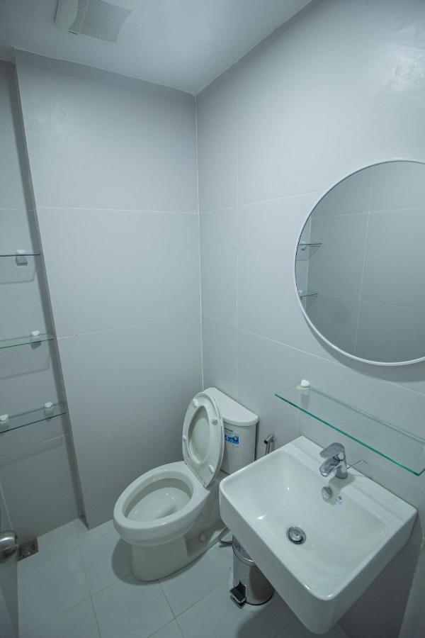 Twin Hearts Residences 1 Роксас Екстер'єр фото
